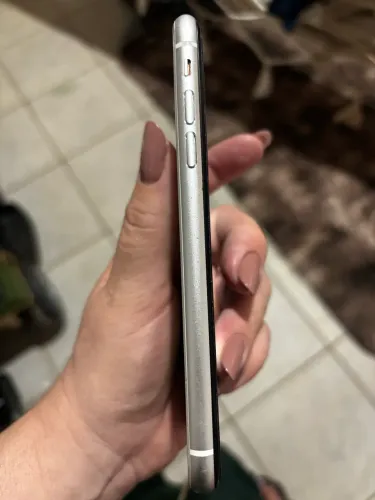 iPhone XR 64 g 