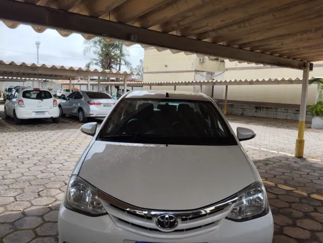 Toyota Etios XLS Sedan 1.5 Flex 16V 4P Mec. 2017