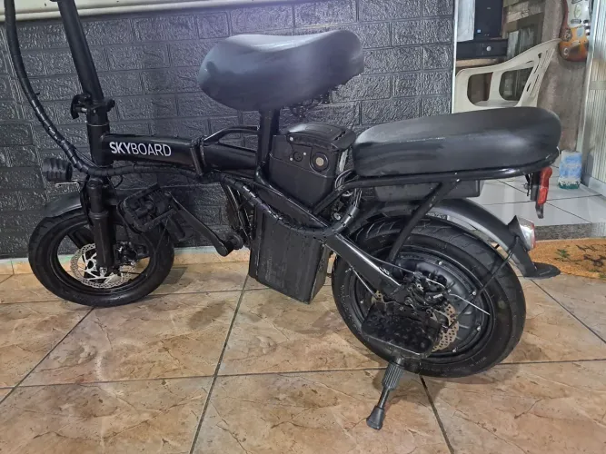 Bicicleta eletrica ótimo estado 100%