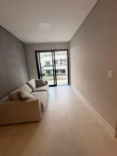 Apartamento para Locação em Florianópolis, Campeche, 2 dormitórios, 1 suíte, 2 banheiros, 