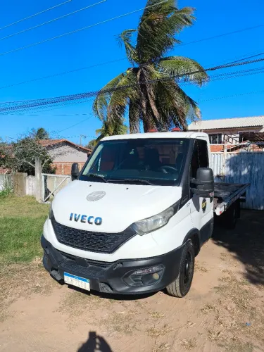 Vendo Iveco 45170 última sem arla 180.000 pra vender do jeito que tá não abaixo mais nada