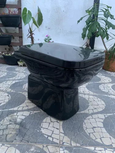 Kit vaso sanitário convencional preto Misti Icasa