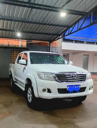 Toyota Hilux CD SRV 4X4 2.7 Flex 16V Aut. 2013