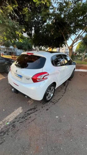 Peugeot 208 Griffe 1.6 Flex 16V 5P Aut. 2015