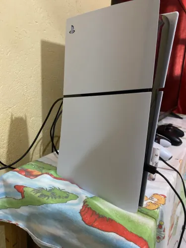 Vende-se ps5 1tera