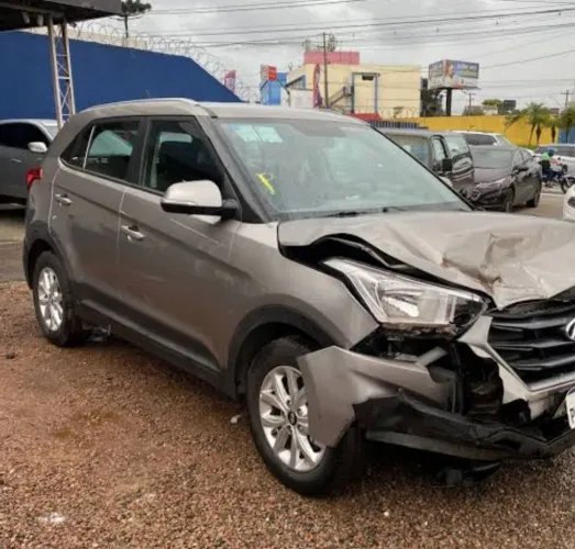 Creta 2022 peças carro com apenas 19mil kms