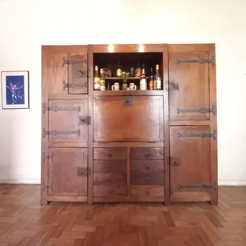 Bar/Estante em madeira maciça