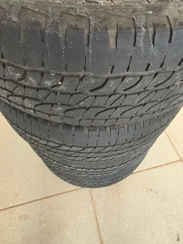 Vendo 4 Pneus Michelin 265/60r18