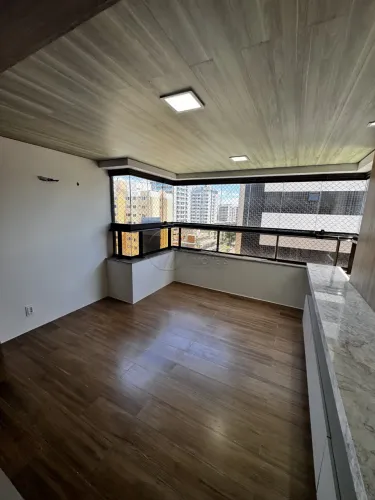 Apartamento com 3 Suítes e Varanda em Andar Alto à Venda no Edifício San Gimignano na Jati