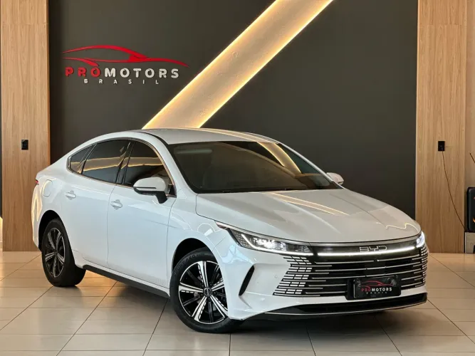 BYD King GS 1.5 16V Híbrido Aut. 2025