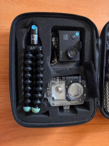 Câmera de Ação Full HD 1080p Wi-Fi + Kit Completo com Maleta e Acessórios