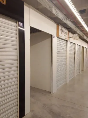 Loja Centro Fashinon Praça da Estação para alugar, 2 m² por R$ 1.200/mês - Centro - Fortal