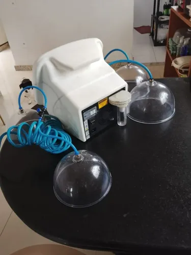 EQUIPAMENTOS PARA CLÍNICA DE ESTÉTICA E FISIOTERAPIA