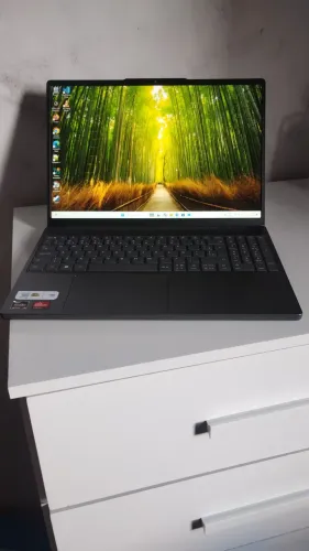Notebook Lenovo Ideapad Slim 3 - Ryzen 7 7735HS