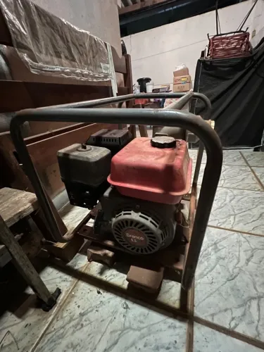Motobomba Branco