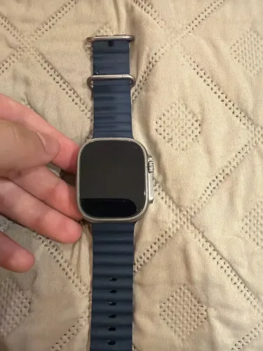 Apple Watch Ultra 2 com 3 pulseiras Apple