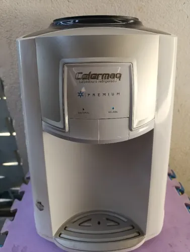 Bebedouro refrigerado