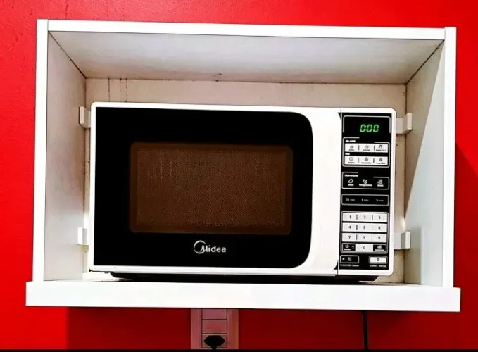 Móvel aéreo para microondas