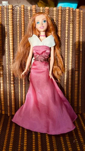 Gisele Do Filme Encantada Disney Mattel