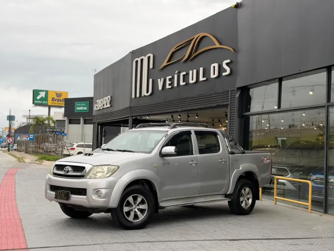 Toyota Hilux CD SRV D4-d 4X4 3.0 TDI Diesel AUT 2009