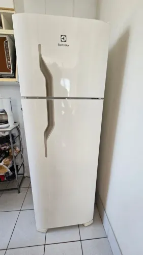 Geladeira Electrolux 260L Duplex Branca - Em Excelente Estado