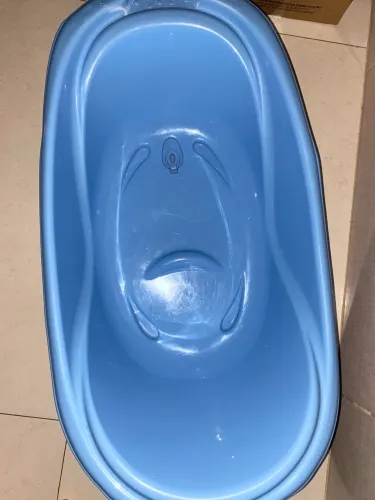 Vende- se banheira de bebê menino 20L