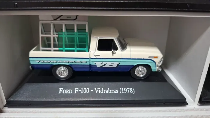 Miniatura Ford F100 Vidrabras 1978 escala 1/43.