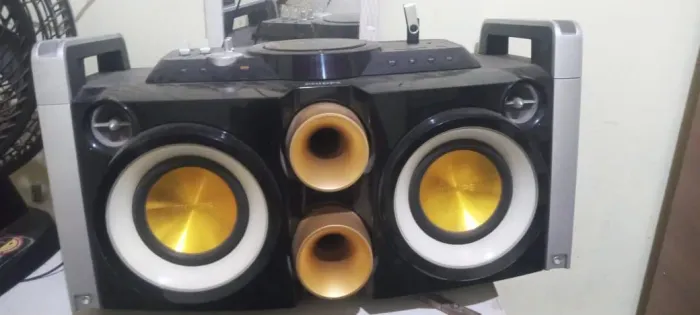 Vendo som philips estéreo novo
