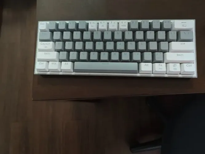 Teclado Gamer Redragon Fizz Pro K616 NOVO