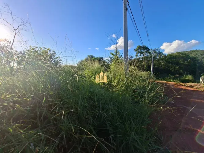 VENDE-SE TERRENO BAIRRO ENCONTRO DAS ÁGUAS EM ESMERALDAS/MG R$65.000,00
