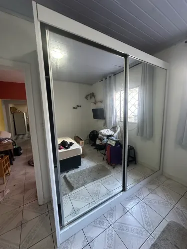 Guarda Roupa Casal 2 portas com Espelho Interiço