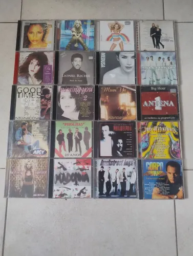 CD variados em bom estado
