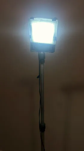 Luz LED 50W (Refletor)