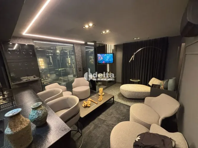 Apartamento com 1 suíte, disponível para locação no bairro Patrimônio em Uberlândia-MG.