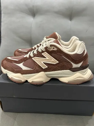 Tênis New balance 9060