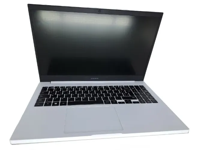 SAMSUNG ATIV BOOK NP550XDA com Processador Intel Core i5 Décima Primeira Geração - RAM 8GB