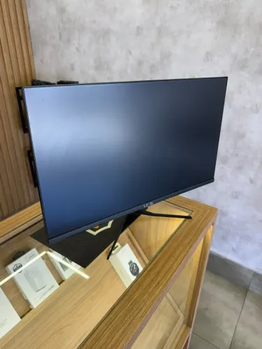Monitor Level 24 180hz Seminovo