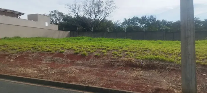 Terreno à venda no Condomínio Florença Residencial em Nova Odessa/SP