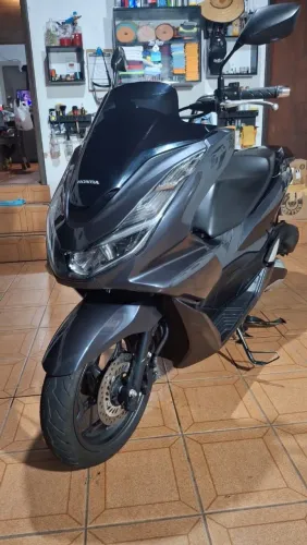 Moto Honda Pcx 160 ,aceito troca , antigos ou trailer camping .