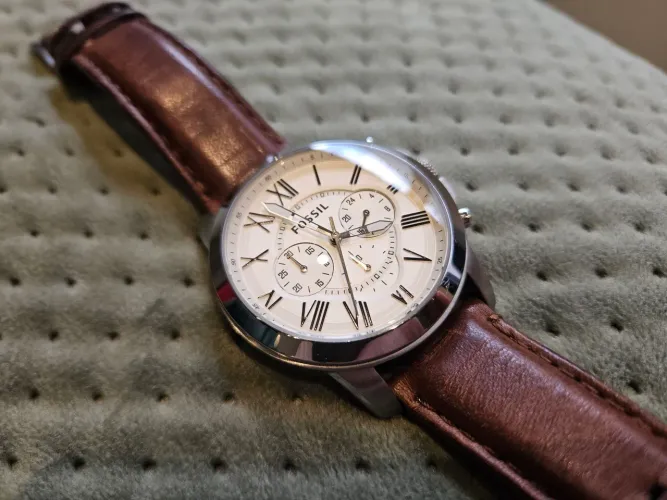 Relógio Fossil Grant pulseira couro