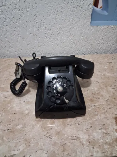 Telefone antigo