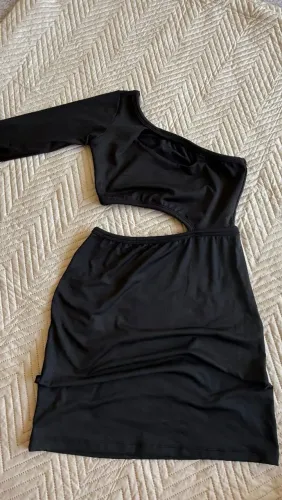 Vendo vestido novo nunca usado (OBS: ponto de estoque de fabrica)
