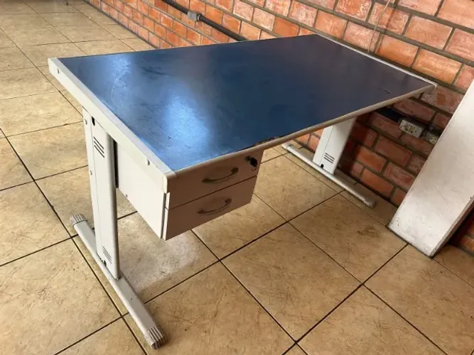 Mesa escritório
