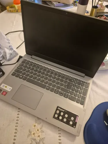 Lenovo ideapad S145 - 8GB RAM - rápido e em otimo estado