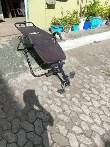 Aparelho de ginástica caseiro.