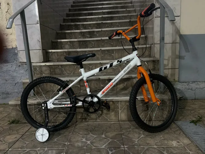 Bicicleta BMX Aro 20 GT Sprint Cross Freio V-Brake Branco/Laranja  
