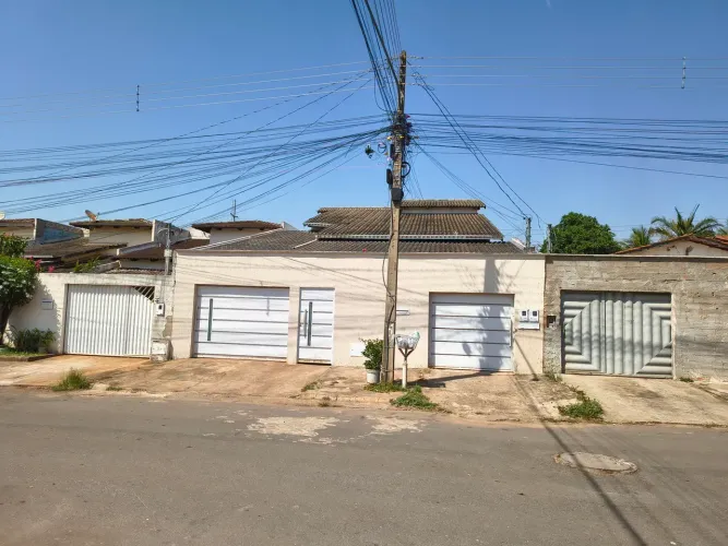 casa 4 quartos uma suite ( veredas dos Buritis)
