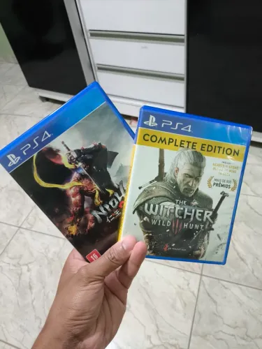 Vendo 2 jogos Nioh 2 e The witcher3 Editon