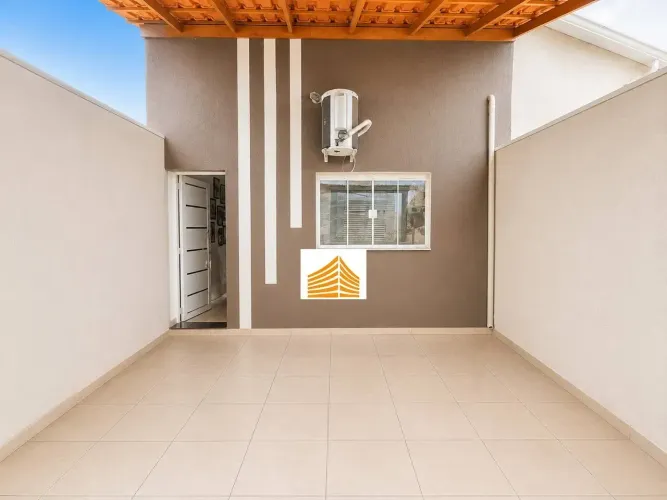 Vende-se uma casa no Jardim São Francisco - Santa Bárbara D'Oeste/SP.