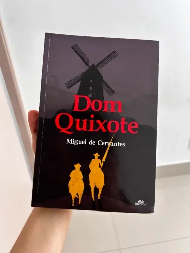 Combo 10 livros a 10 reais cada - títulos na descrição 
